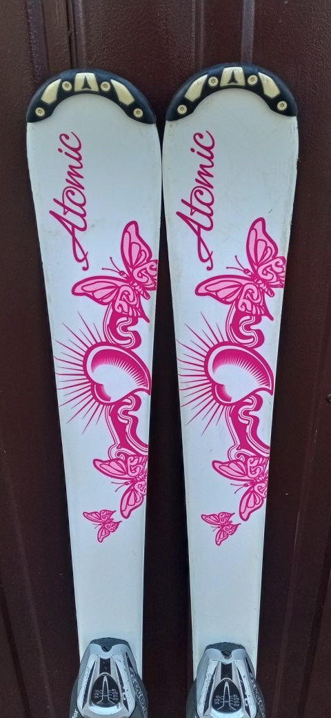 Narty Atomic 120 buty Rossignol 220-235 dziewczynka białe różowe kijki