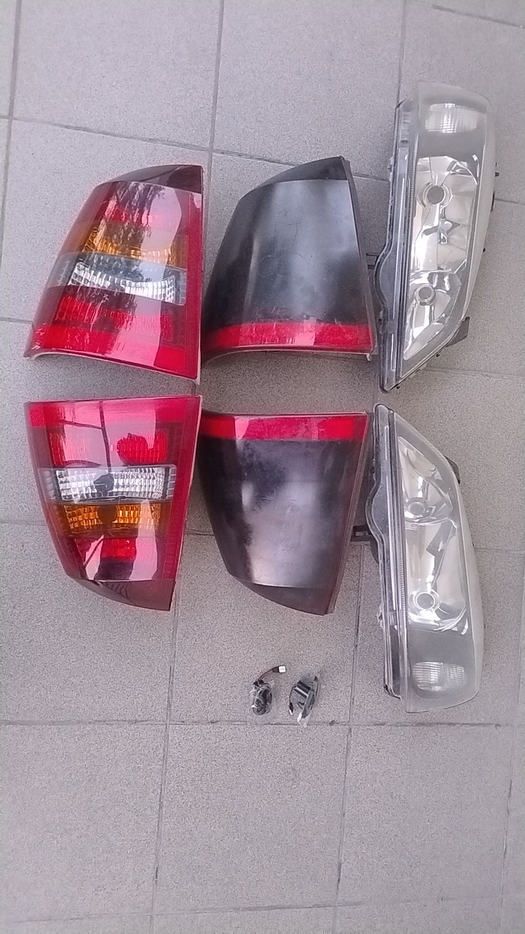 Lampy tył astra g bertone czarne