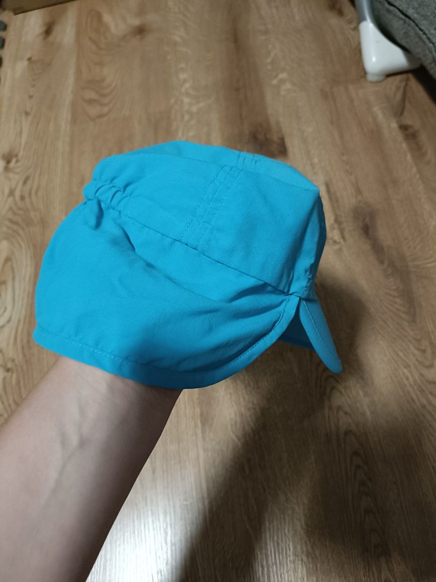 Czapka z daszkiem UV z ochroną na kark