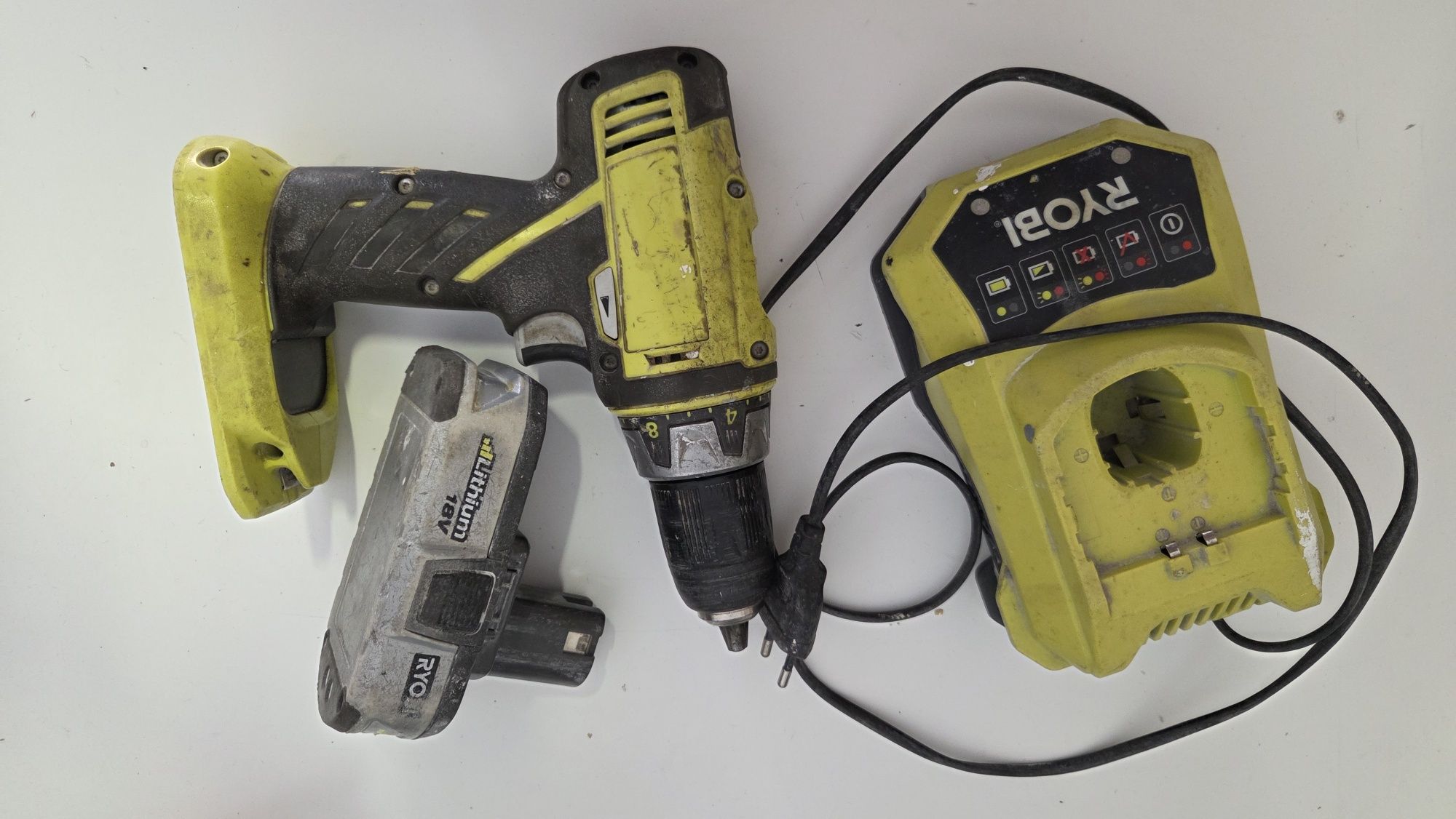 Ryobi one+ wkrętarka + ładowarka + uszk. Bateria