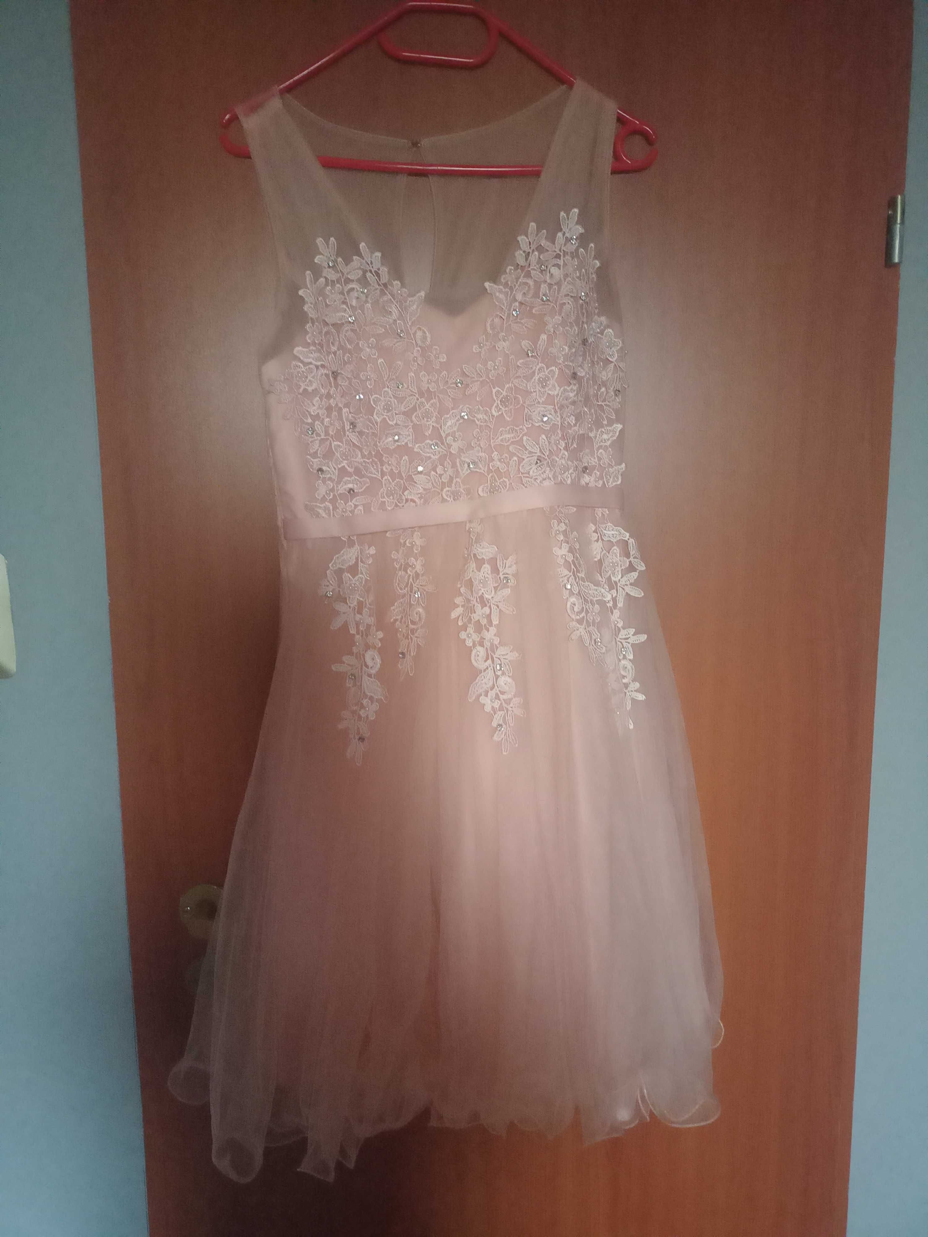 Różowa sukienka rozmiar L