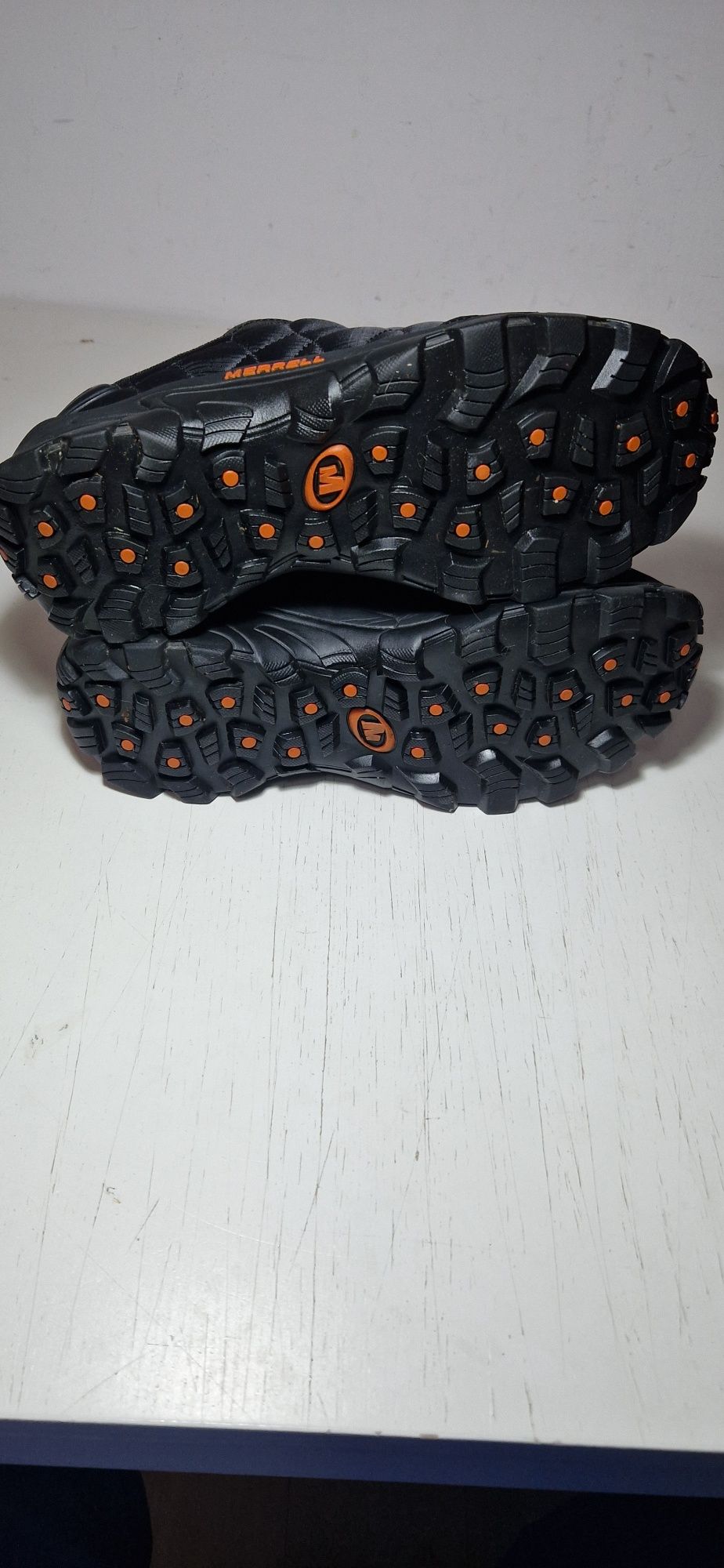 Merrell  46.5.            .