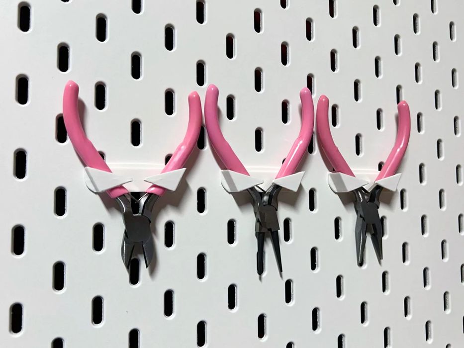 Porta Pinças IKEA Skadis para Joalharia e DIY
