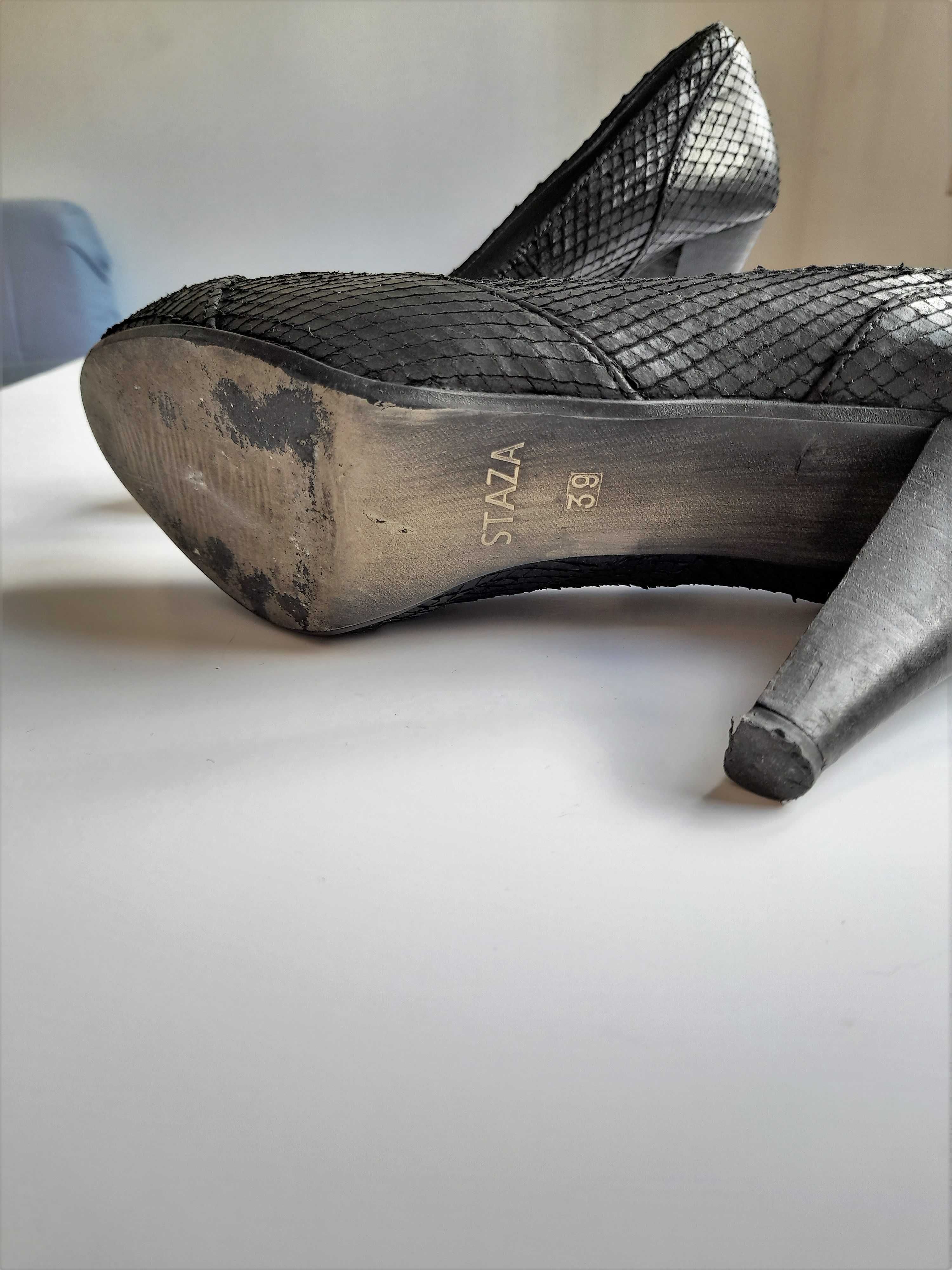 Sapatos clássicos de salto pretos em pele, Staza