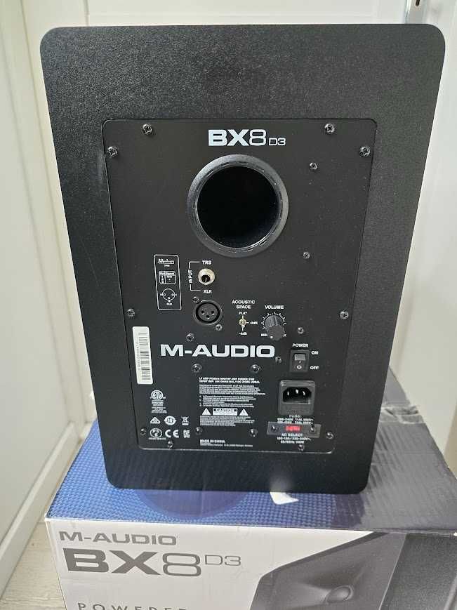 M-AUDIO BX8 D3 - aktywny monitor studyjny 150 W