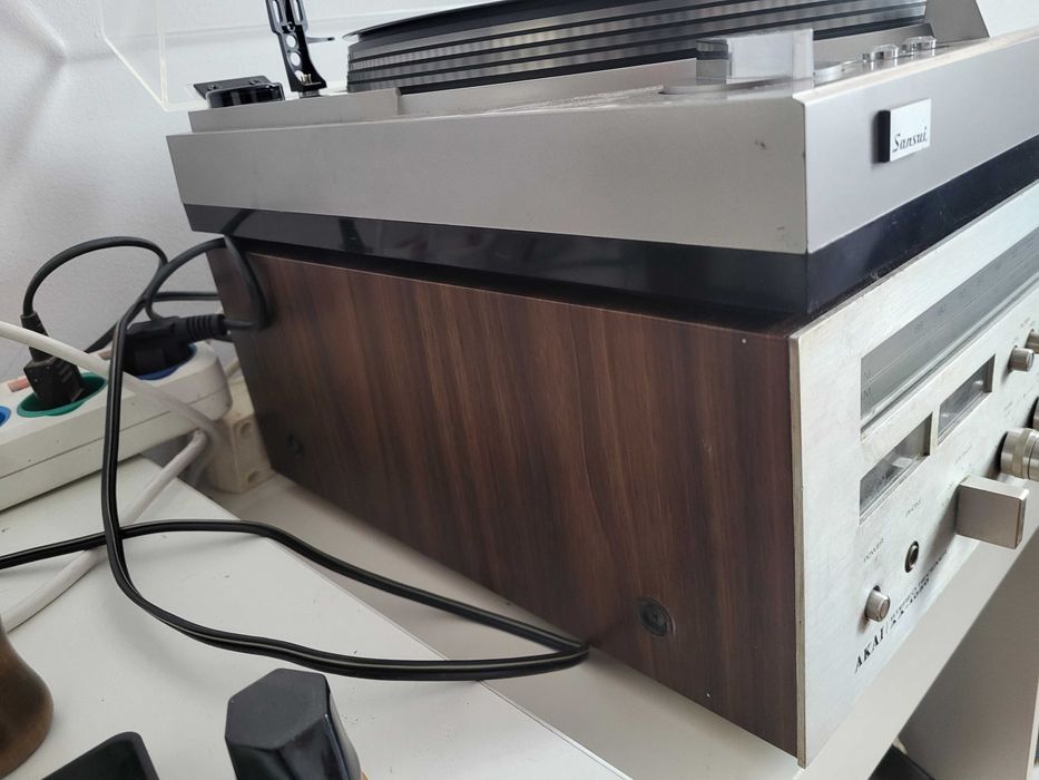 Amplituner Akai AA 1050 HI-FI