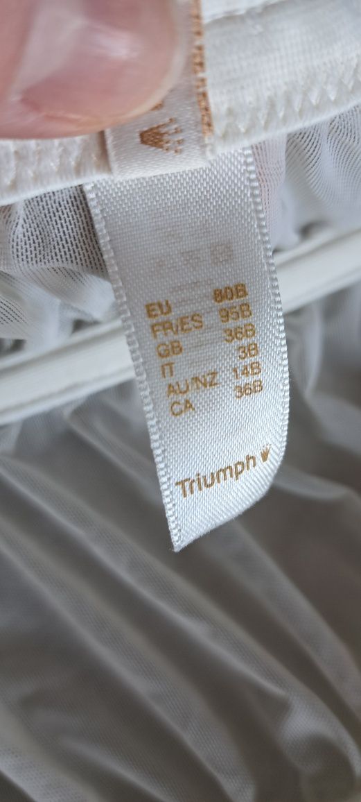 Gorset Tiumph rozmiar 80 B kremowy jak nowy