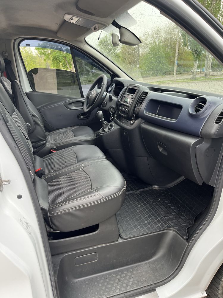 Opel Vivaro 1.6 дизель