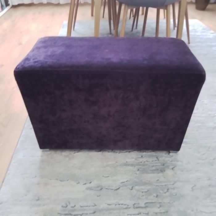 Dwie pufy nie otwierane