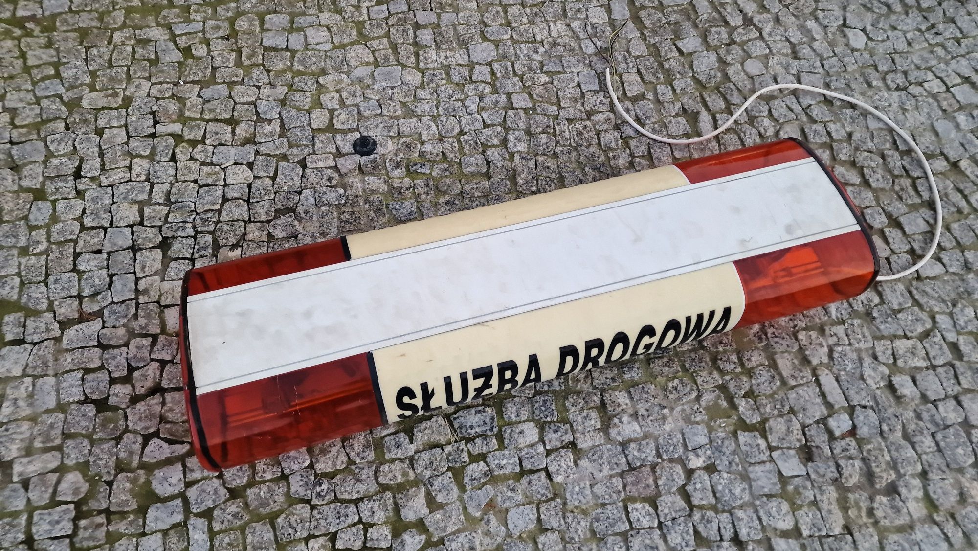 Belka ostrzegawcza służba drogowa