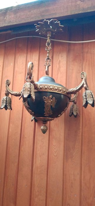 Żyrandol mosiężny  z początku |××