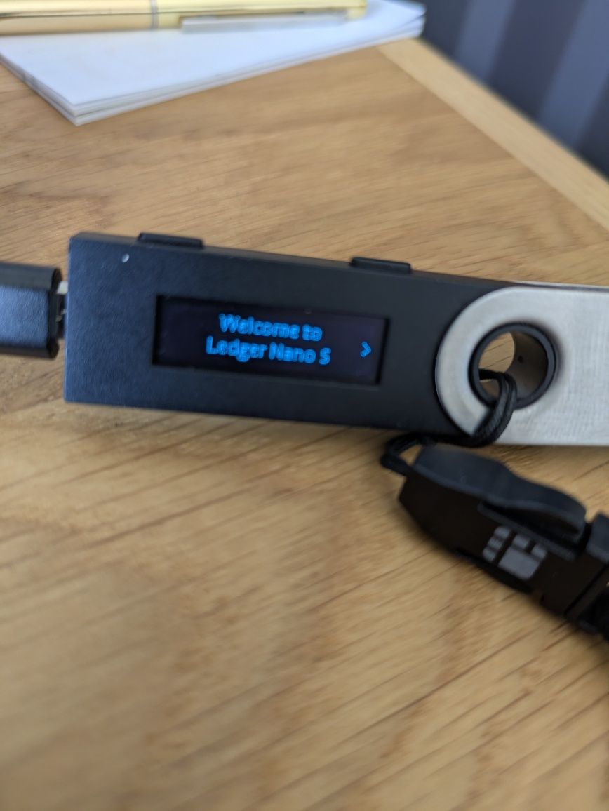 Ledger Nano S - Bezpieczny portfel do kryptowalut