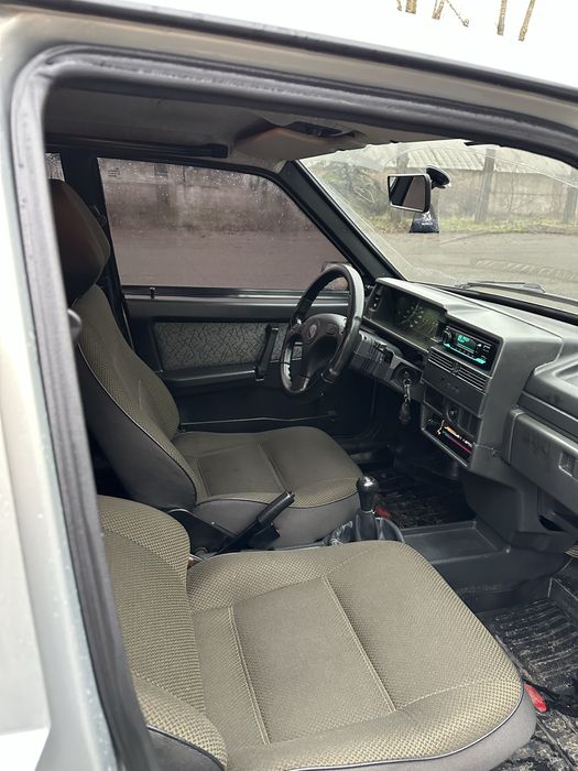 Продам ваз 2199 1.6 бензин