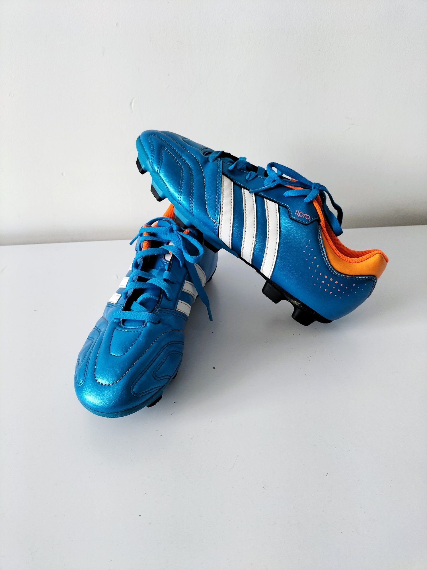 Бутсы Adidas размер 38,5