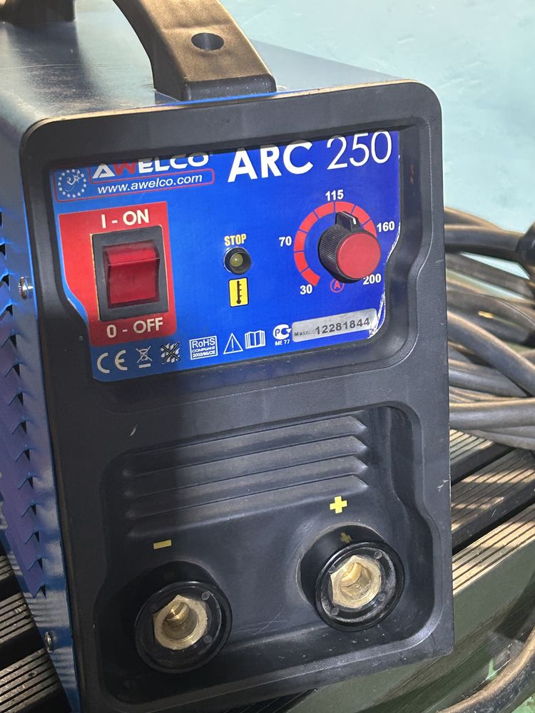 Зварювальний інверторний апарат Awelco ARC 250