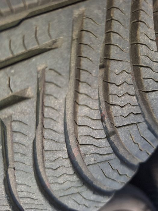 Felgi R16 wraz z oponami 205/55/R16 + kołpaki