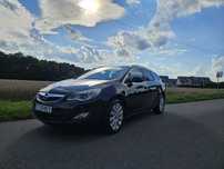 Opel Astra 2011 rok