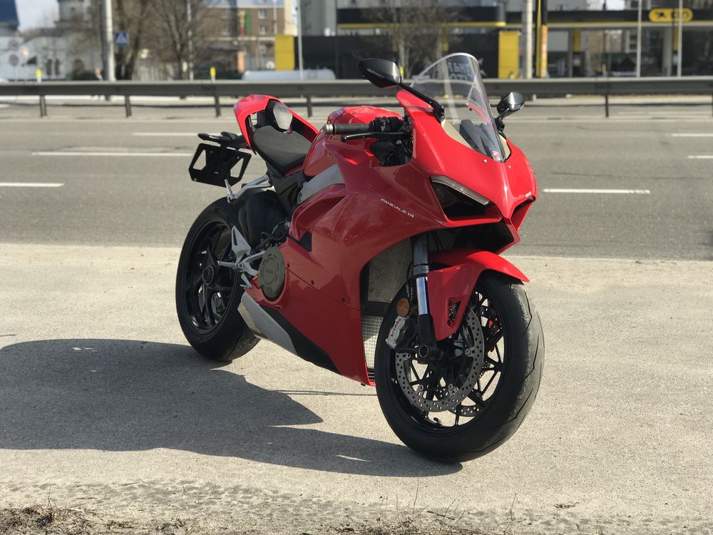 Мотоцикл Ducati Panigale V4