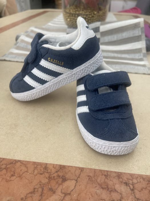 Tenis varias marcas e numeros