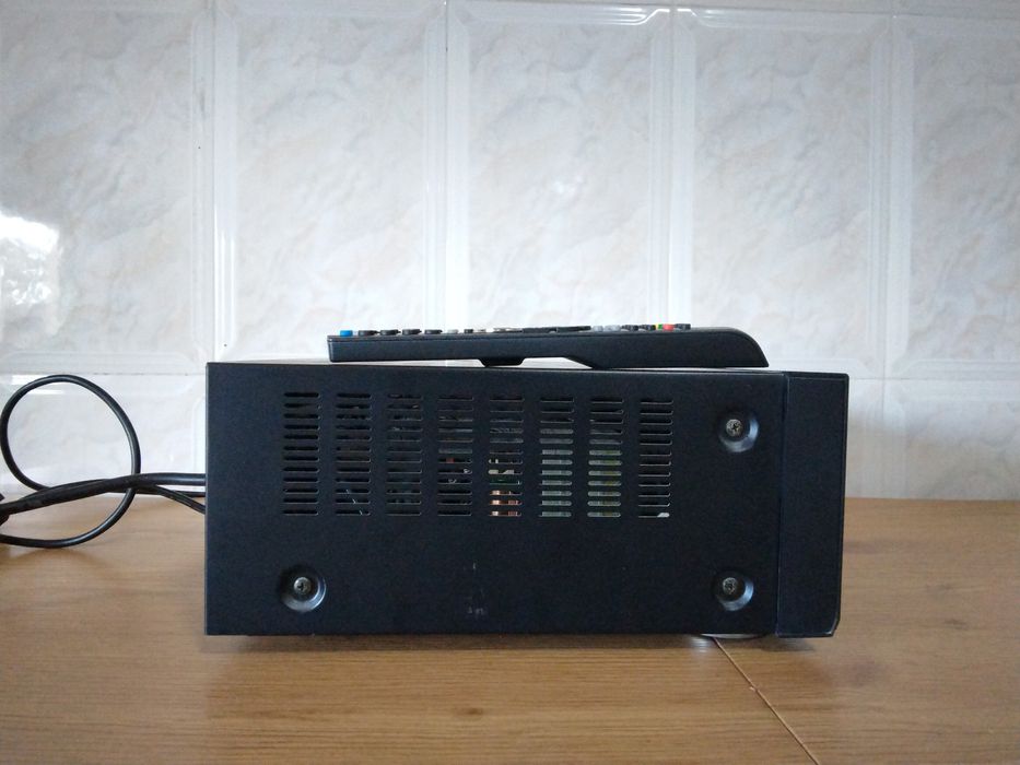 Amplificador integrado Teac A-R600
