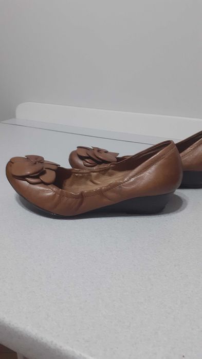 Baleriny na koturnie Ryłko 38