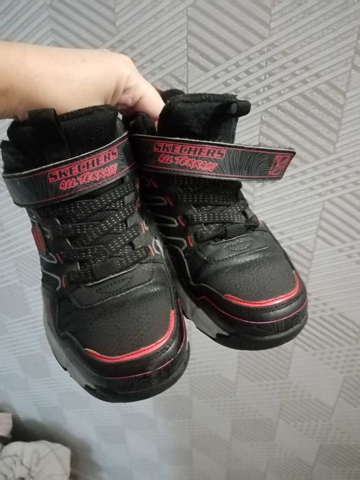 Ботінки Skechers на хлопчика, ціна за пару 950,00