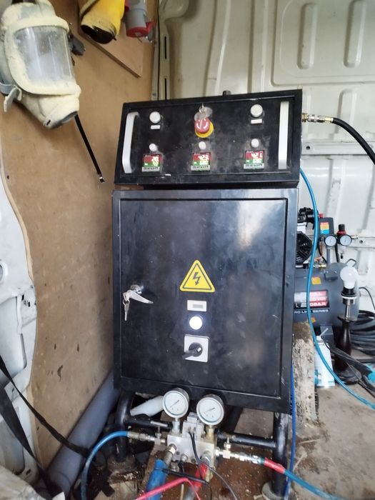 Maszyna do natrysku piany PUR MPV-100 japońska