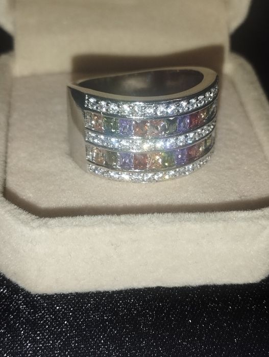 Кольцо серебро SW размер 19.5