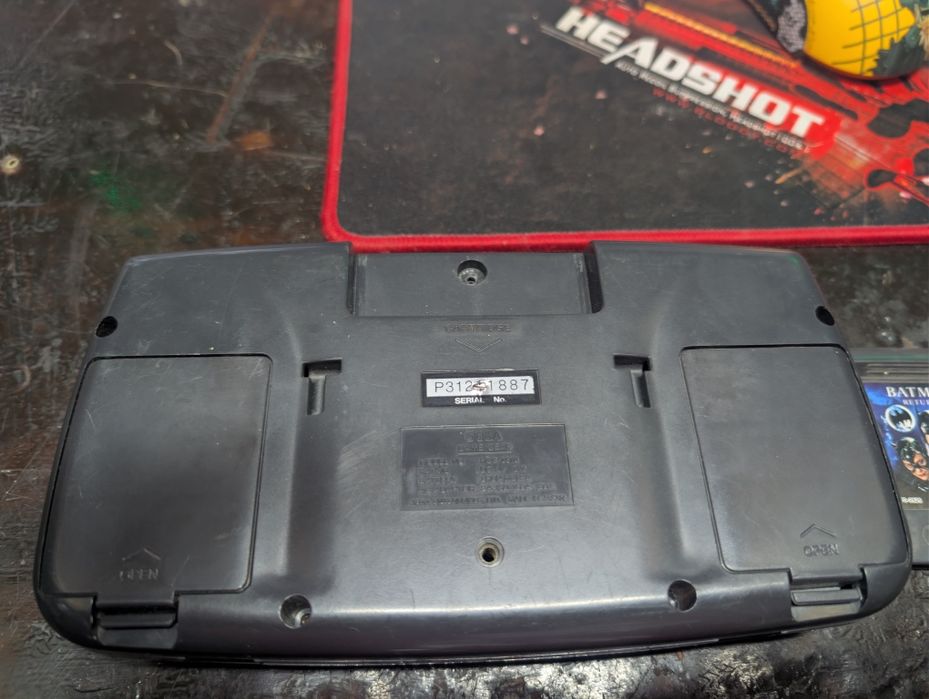 Sega game gear  разом з картриджем