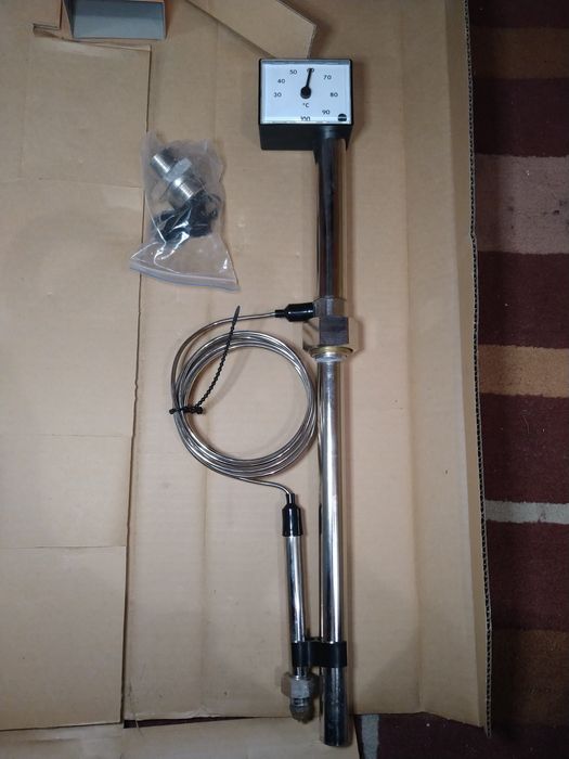 Termostat Samson do zaworów regulacyjnych.