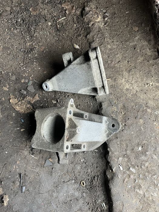 Лапи мотора 646, спрінтер 906