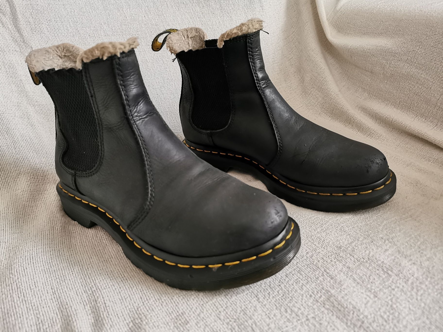 Dr. Martens Air Wair Leonore Chelsea ocieplane sztyblety 37