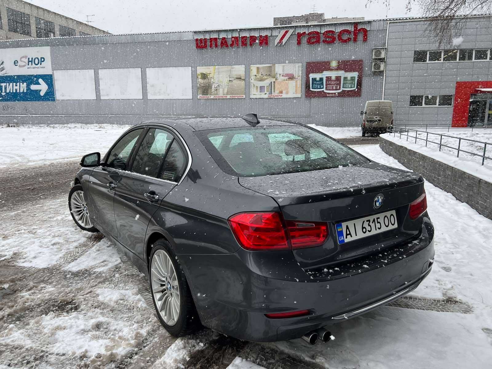 BMW 328 luxury 2013