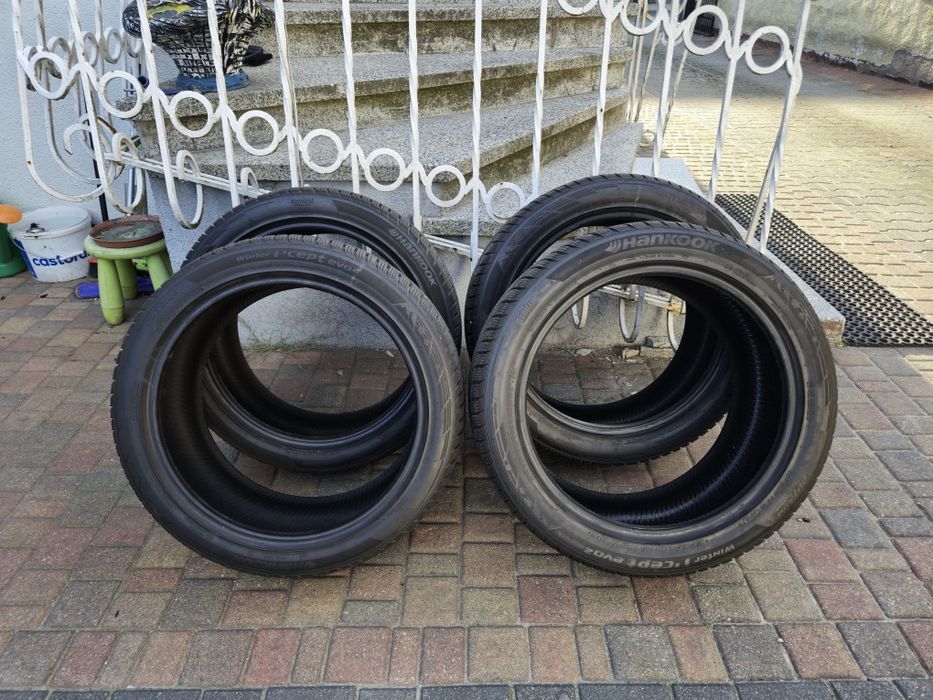 Opony zimowe Hankook 255/40/19 i 275/40/19 Mustang