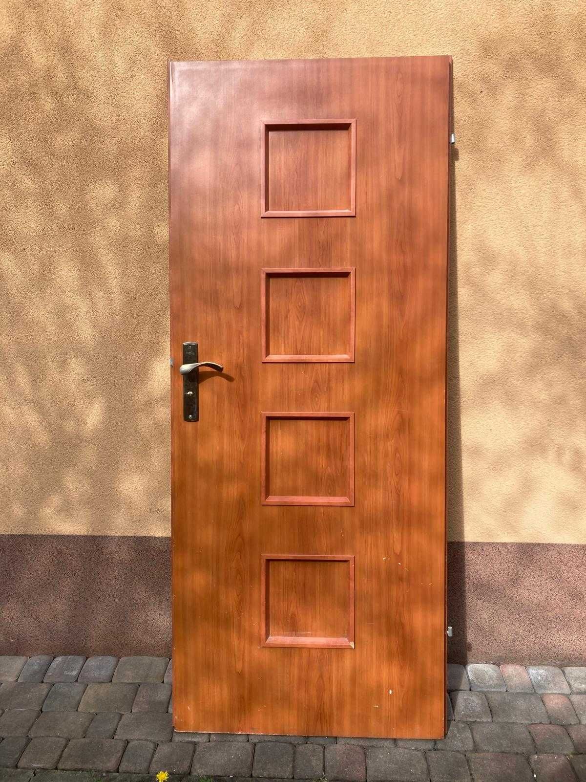 Drzwi pokojowe łazienkowe lewe 80cm