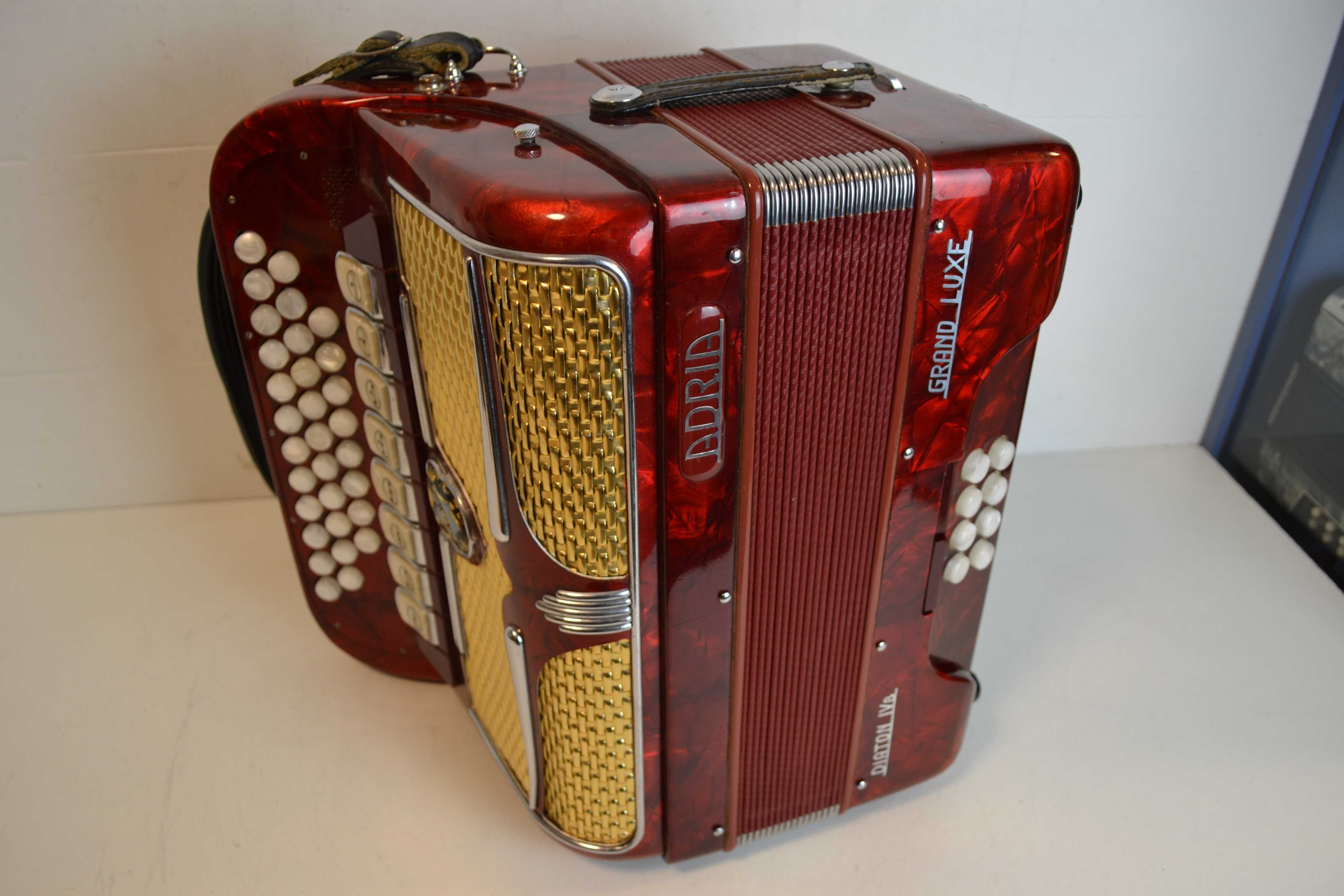 Concertina Adria 4 Voz Tonalidade. Do