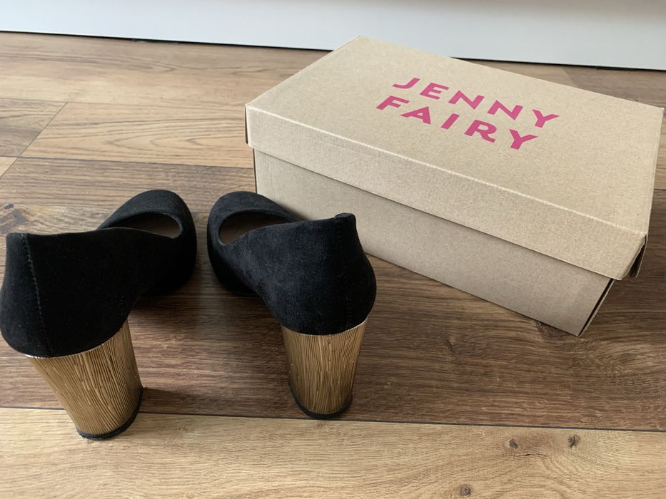 Piękne czarne półbuty na złotym słupku (35)