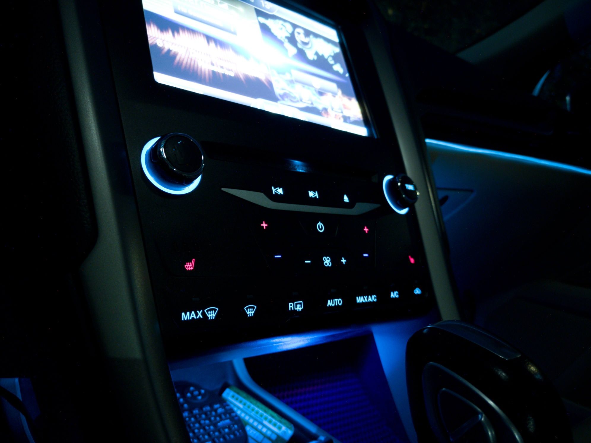 Ford Fusion Energi plugin плагін з можливістю зарядки