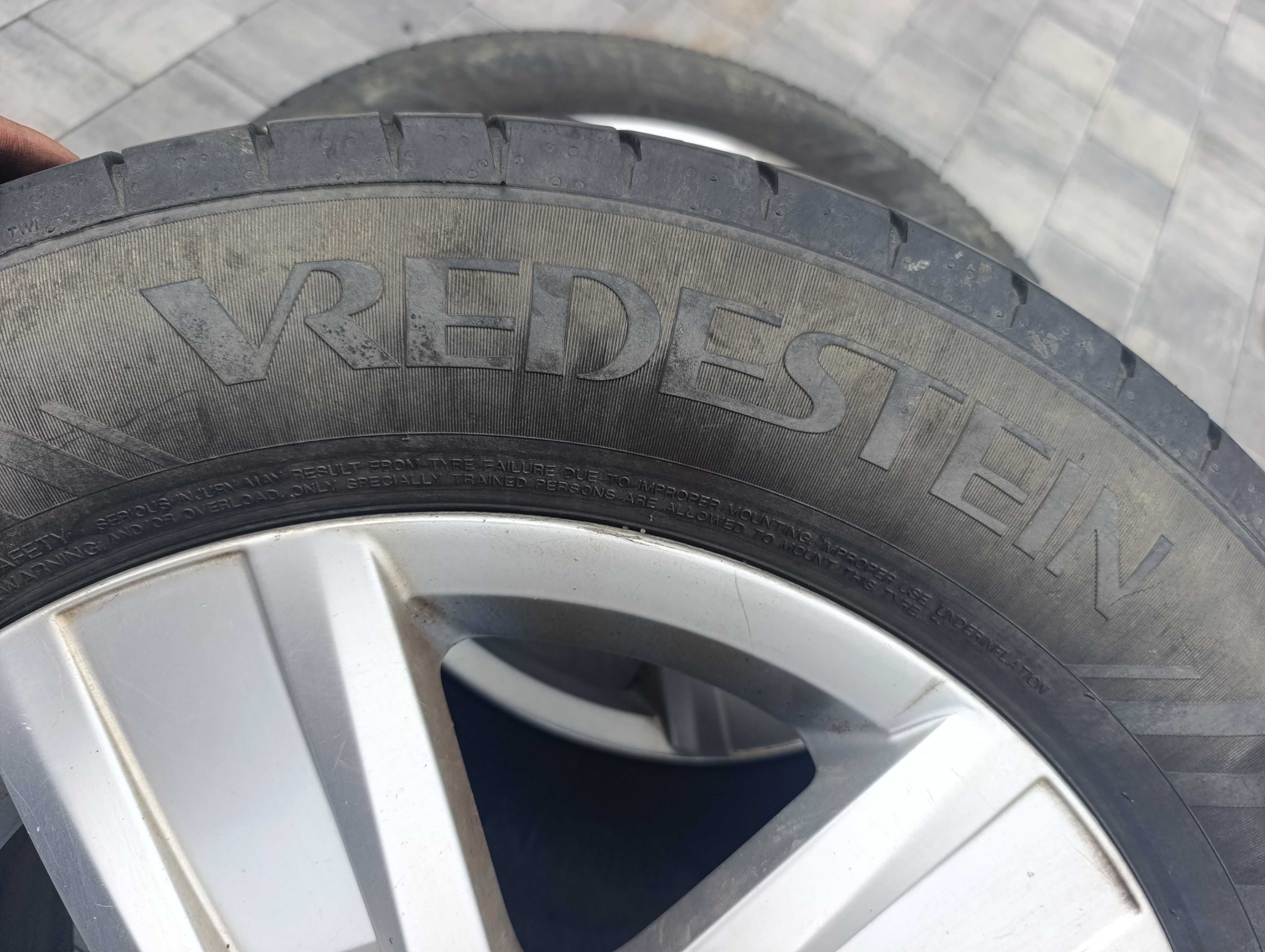 Komplet kół VW T5 T6 5x120 215/60/17C 2021r letnie lato