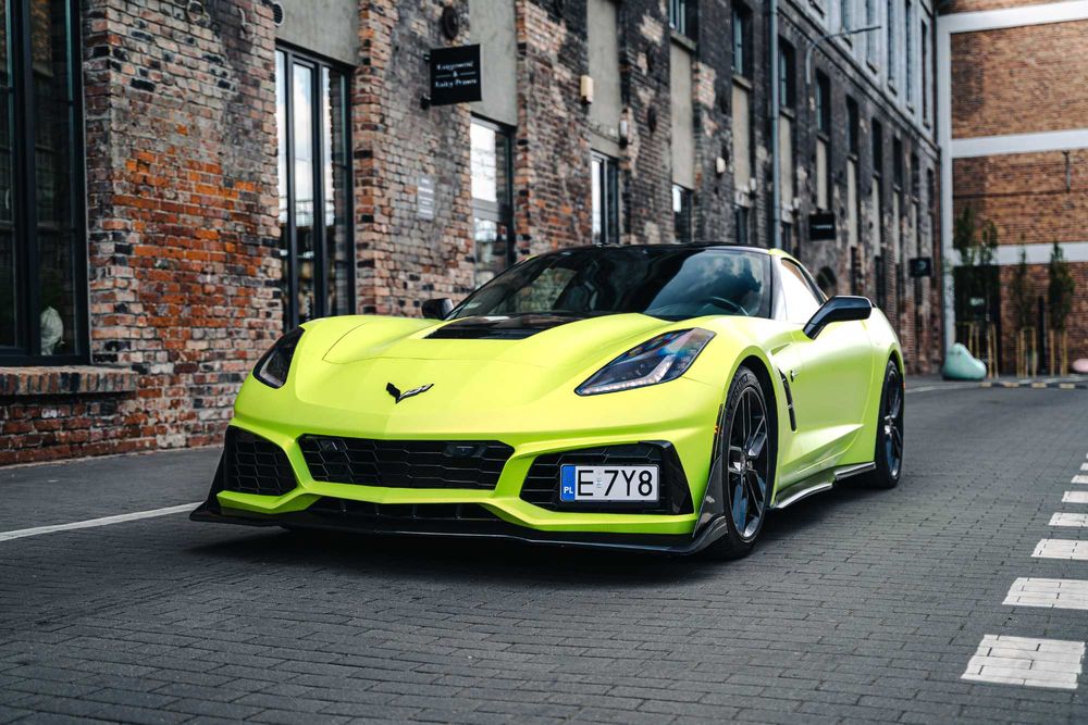 Wynajem Chevrolet Corvette C7 6.2 V8 Targa - wypożyczalnia samochodów