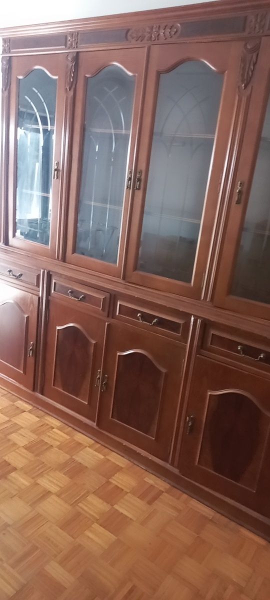 Móvel de sala em bom estado