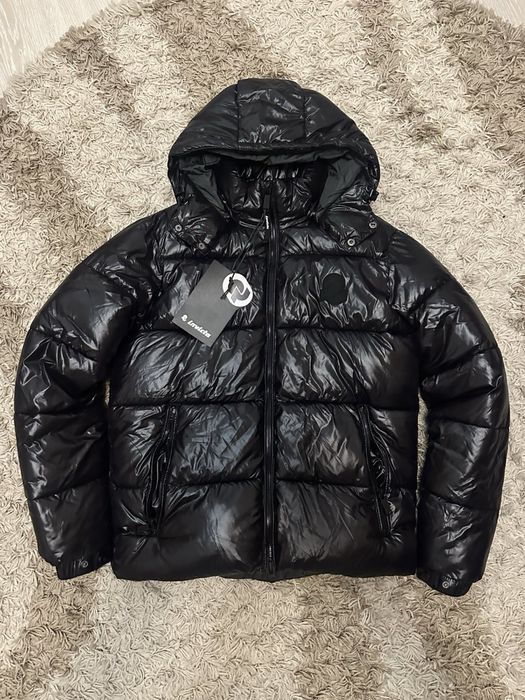 Зимова чоловіча куртка invicta