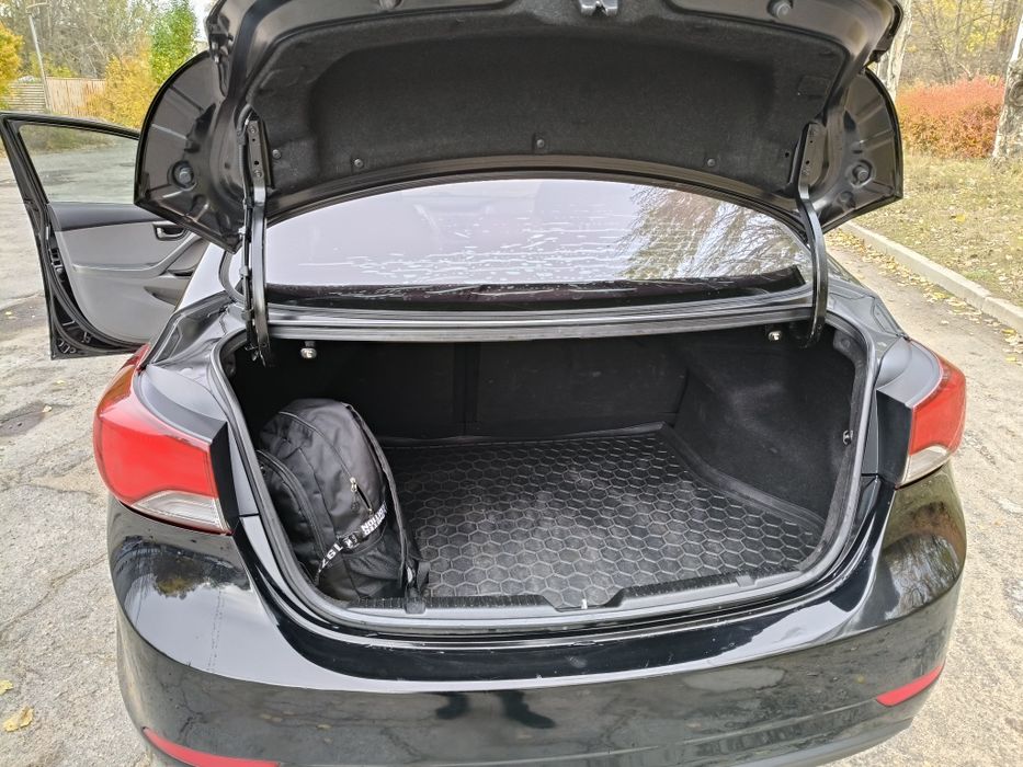 Hyundai elantra 1.8 газ/бенз автомат
