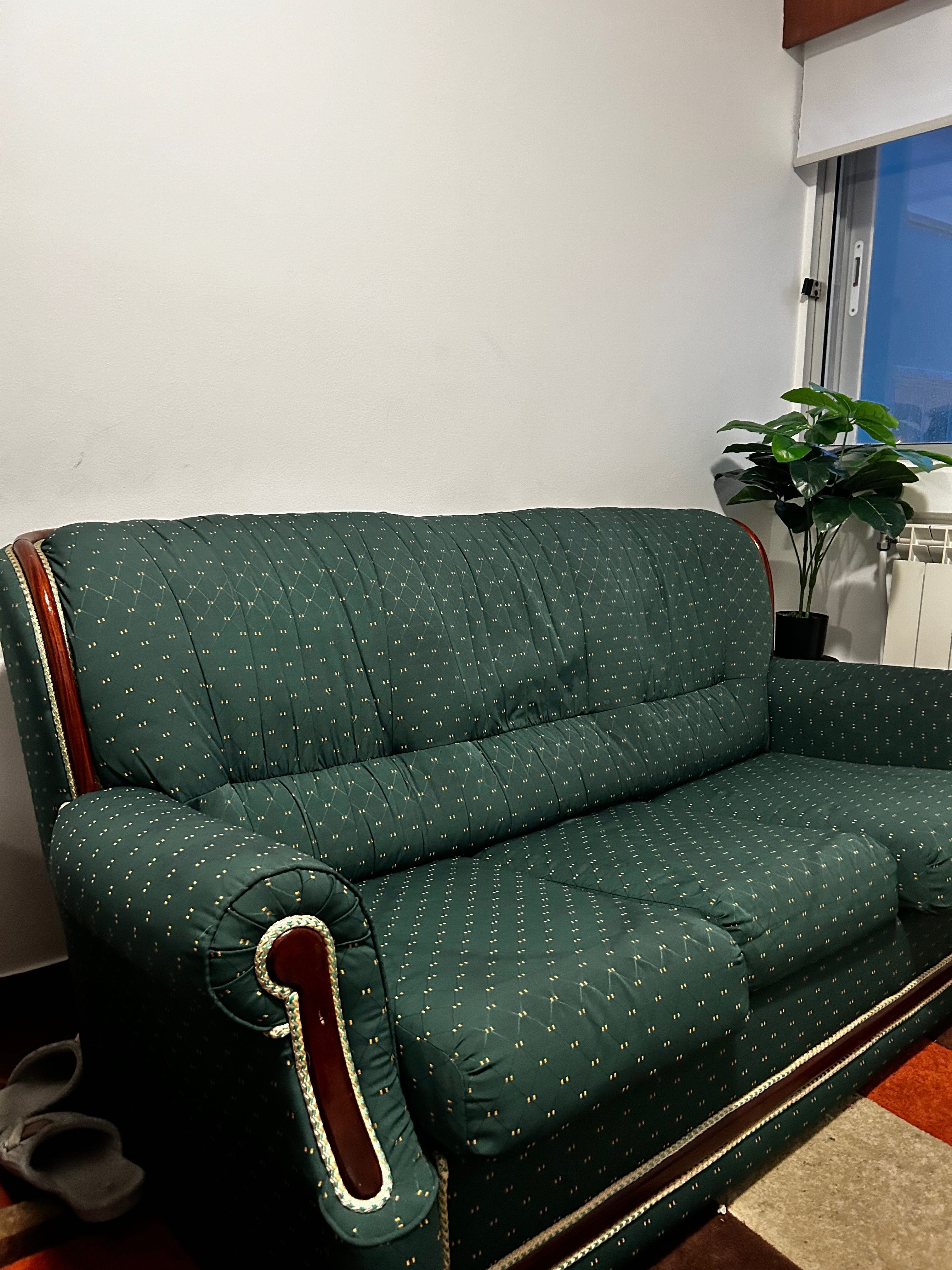 Sofá cama verde vintage
