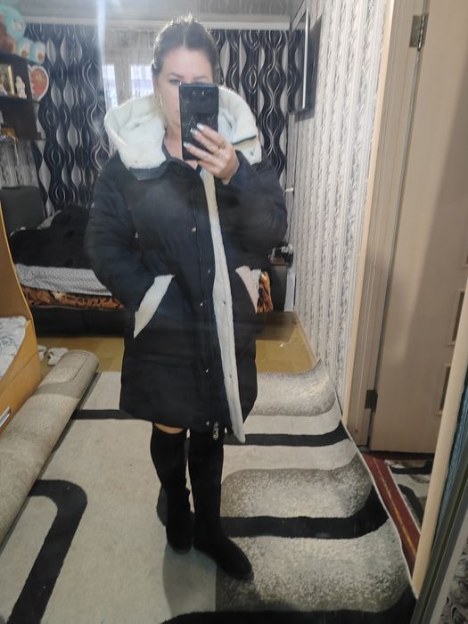 Плащ , пуховик зимнее