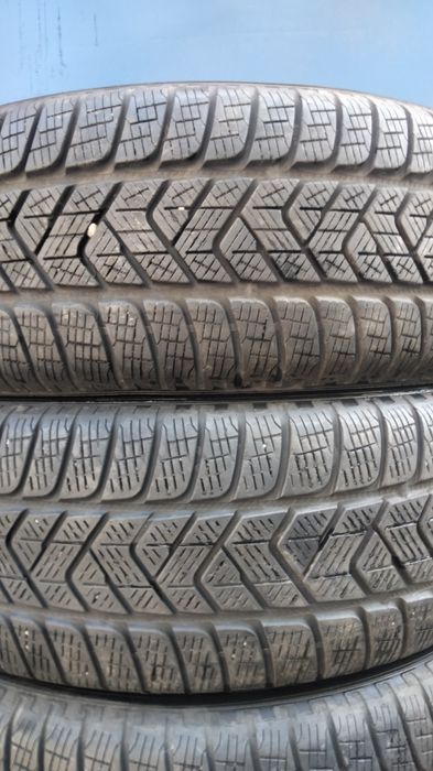 Шины б.у.215/65/17 Пирелли, Румыния