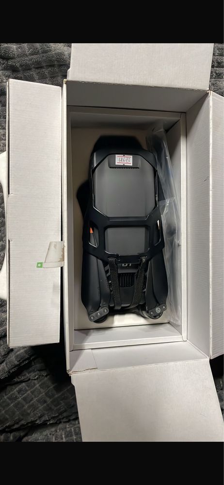 Квадрокоптер дрон DJI Mavic 3 Pro