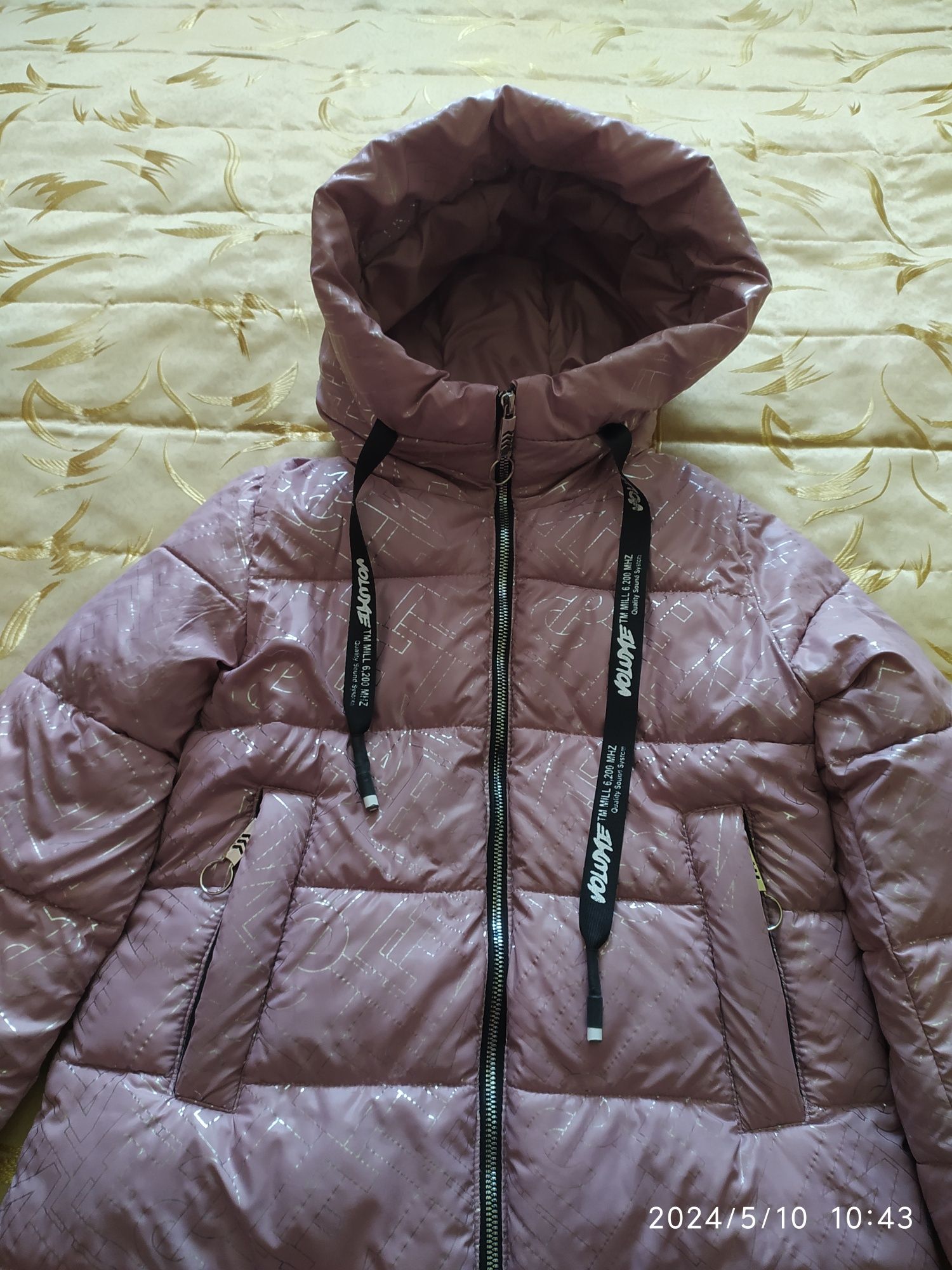 Пальто зимове для дівчинки на 7-8 років
