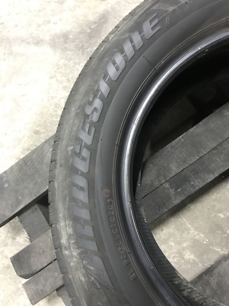 BRIDGESTONE 225/60r17 пара резина шини б/у склад оригінал літо