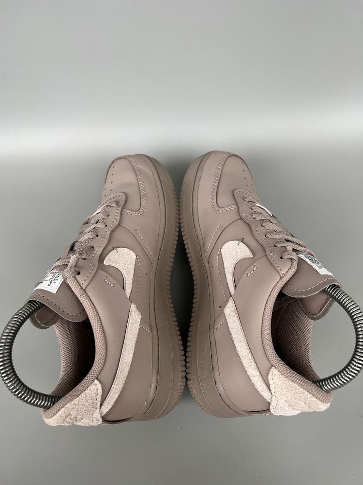 Оригінальні Кросівки NIKE AIR FORCE 1 LXX Шкіра 39р.25см.
